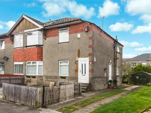 Flat for sale in Cardonald, Scotland