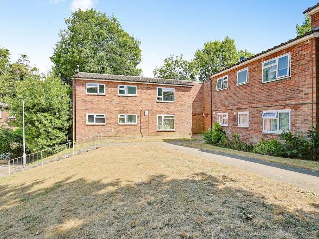 Flat for sale in Chedburgh, Suffolk