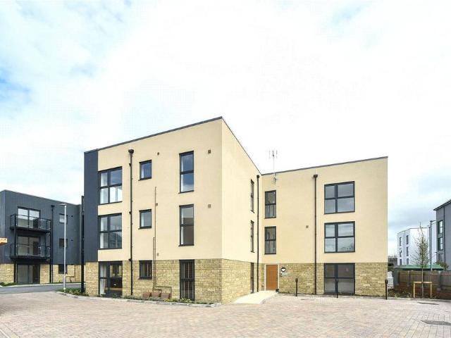 Flat for sale in Chippenham, Wiltshire