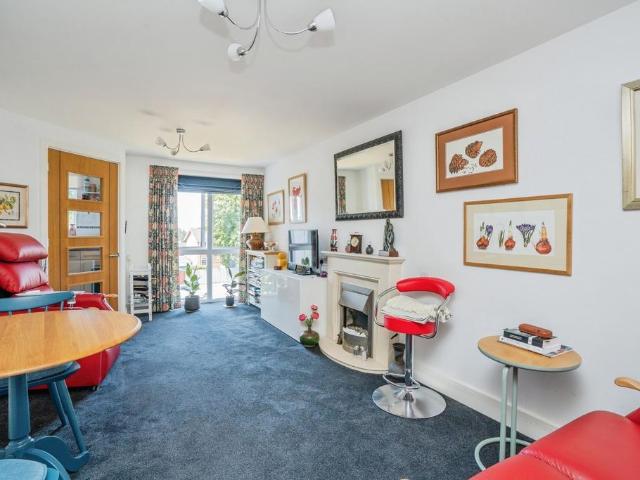 Flat for sale in Spring Vale, Hampshire