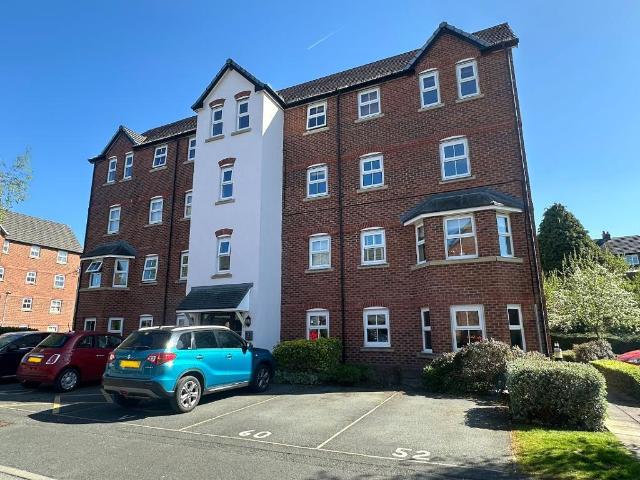 Flat for sale in Hazel Grove, Greater Manchester