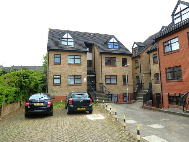 Flat for sale in Evershot, Oxfordshire