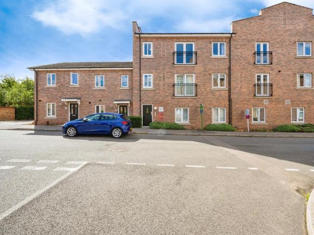 Flat for sale in Harrowden, Bedford