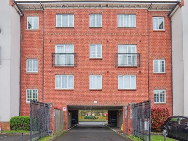 Flat for sale in Fairfield, Warrington