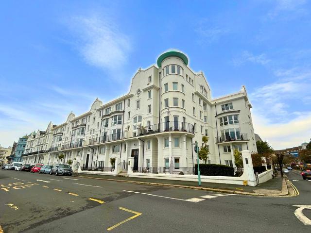 Flat for sale in West Hoe, Plymouth