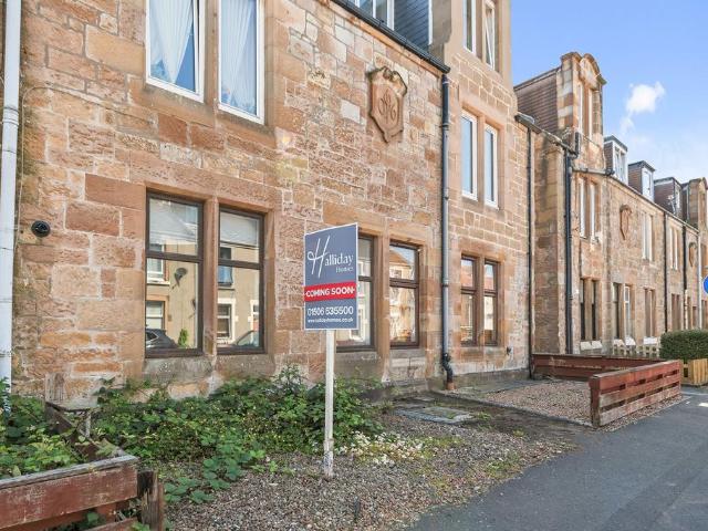 Flat for sale in Kersiebank, Scotland