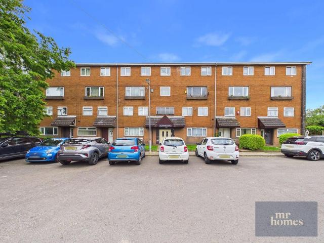 Flat for sale in Falcon Lodge, Wales