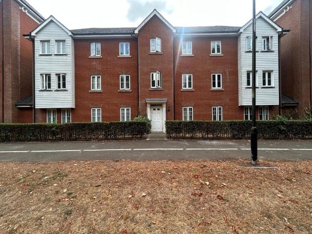 Flat for sale in Fordham Heath, Essex