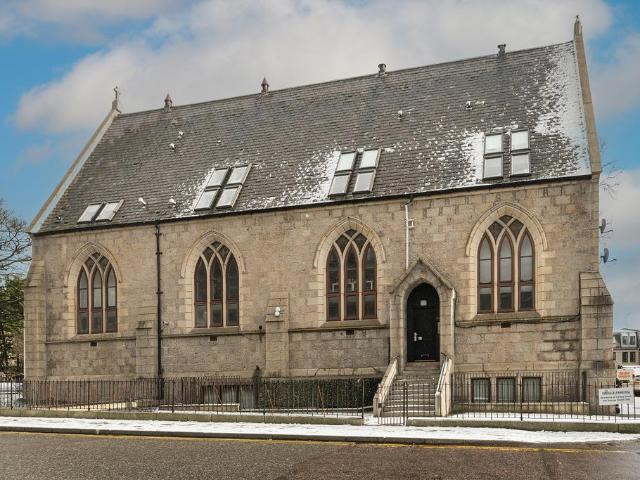 Flat for sale in Ballindoch, Scotland