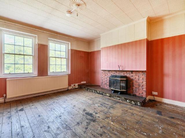 Flat for sale in Greater London
