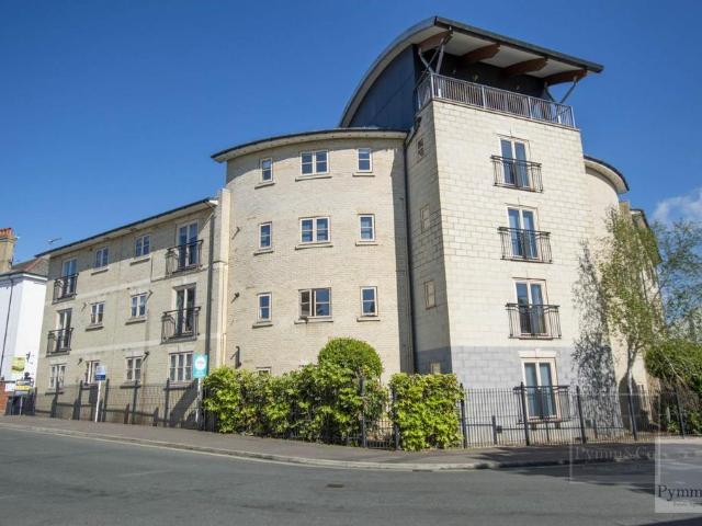 Flat for sale in East Bank, Norfolk