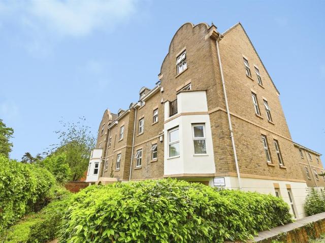 Flat for sale in Semilong, Northampton