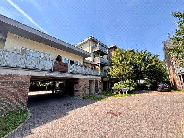 Flat for sale in Lewes, Iford