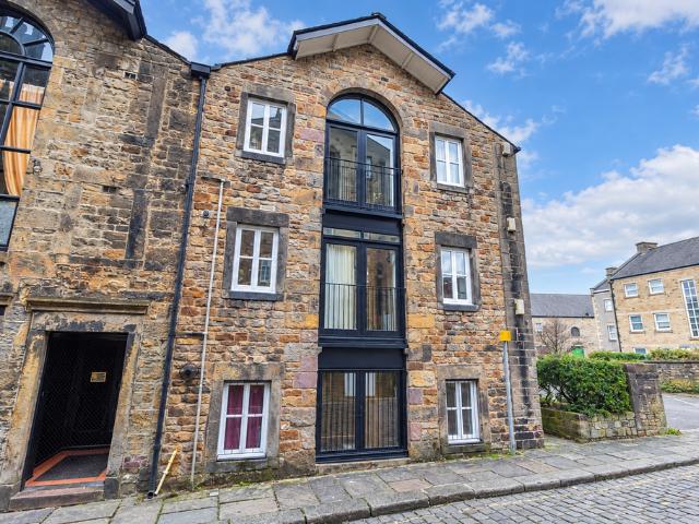 Flat for sale in Moorlands, Lancaster