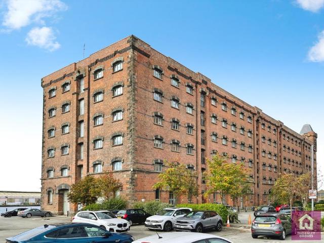 Flat for sale in Birkenhead, Wirral