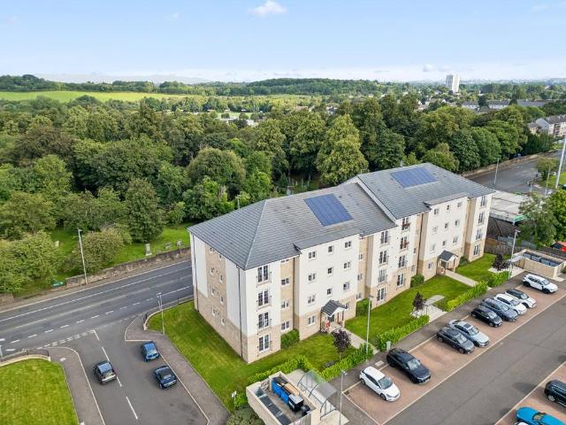Flat for sale in Wellmeadow, Glasgow