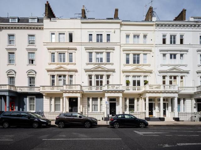 Flat for sale in Pimlico, Greater London
