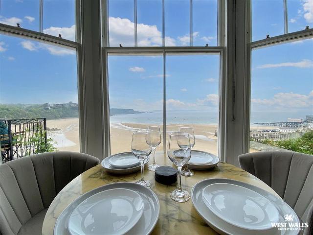 Flat for sale in Tenby, Pembrokeshire