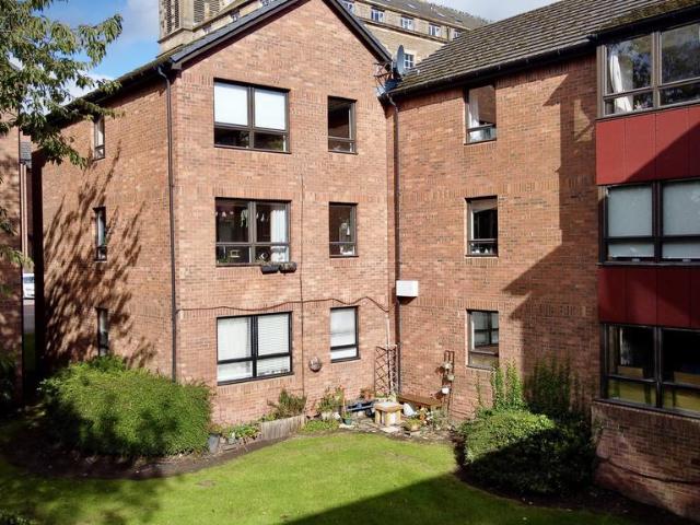 Flat for sale in Riverside, Dundee