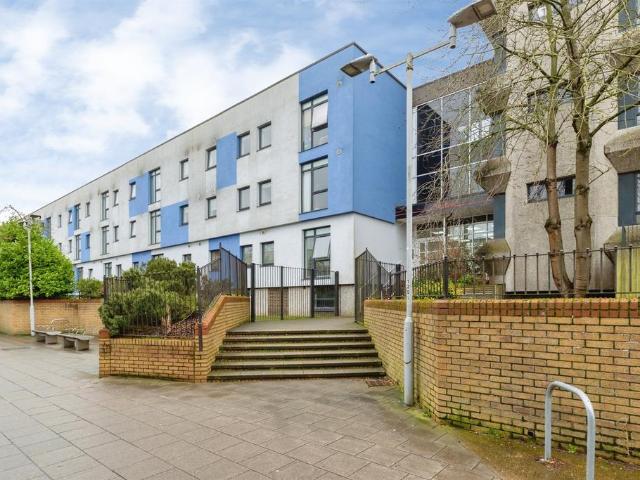 Flat for sale in Old Town, Shephall
