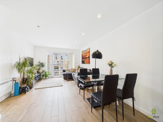Flat for sale in Belvedere, Lower Belvedere