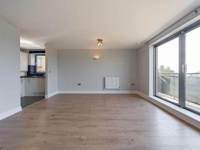 Flat for sale in Greater London