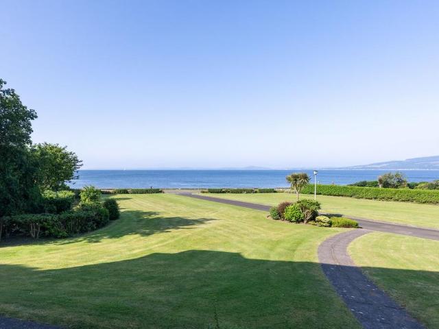 Flat for sale in Wemyss Bay, Scotland