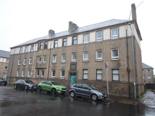 Flat for sale in Greenock, Scotland