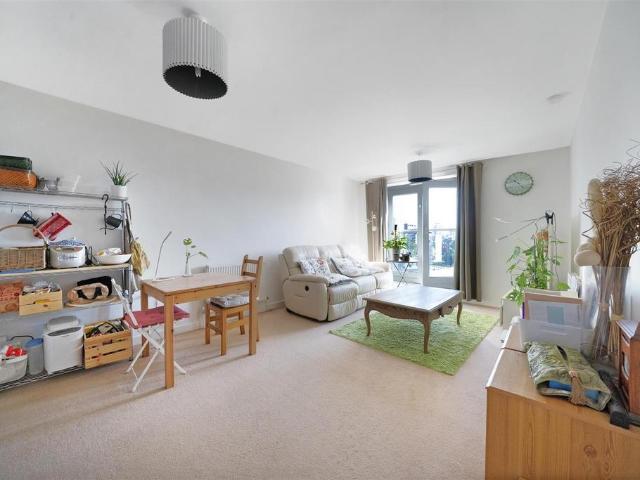 Flat for sale in Ratcliffe, Shadwell