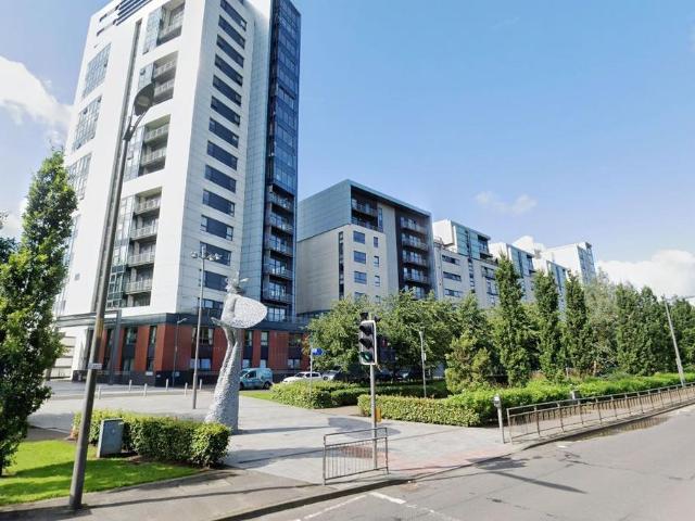 Flat for sale in Thornwood, Partick
