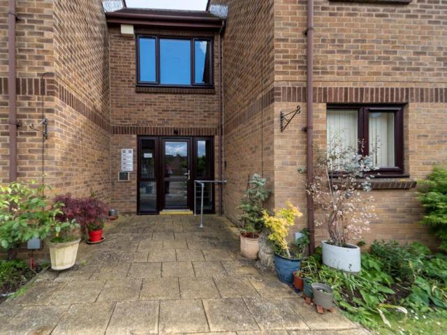 Flat for sale in Duston, Isle Of Man