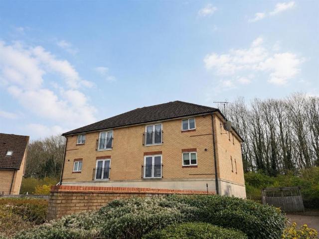 Flat for sale in Midway, Kent