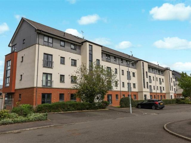 Flat for sale in Greenock, Scotland