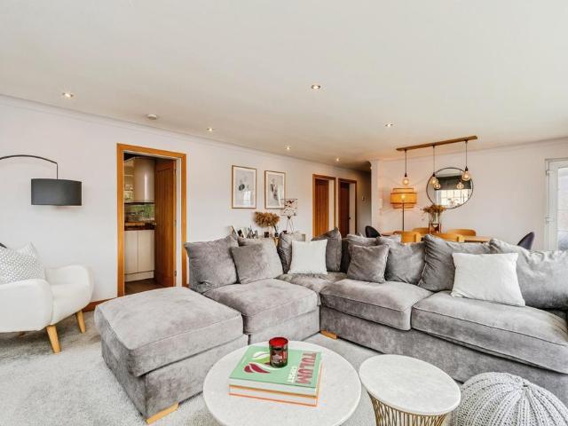 Flat for sale in Alderley Edge