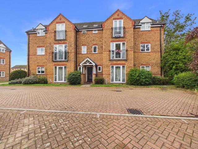 Flat for sale in West Town, Peterborough