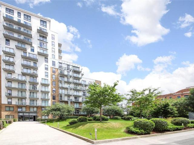 Flat for sale in Caspian Wharf, Cat Hill
