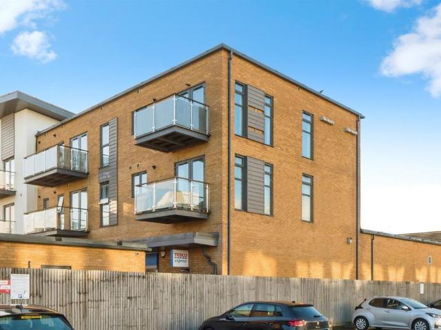 Flat for sale in Maybush, City Of Southampton