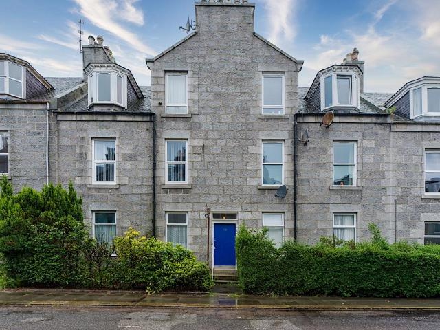 Flat for sale in Ballindoch, Scotland