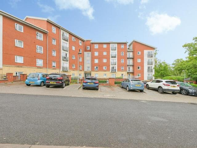 Flat for sale in Gravelly Hill, West Midlands