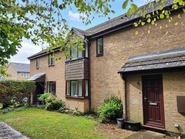 Flat for sale in Carterton, West Oxfordshire