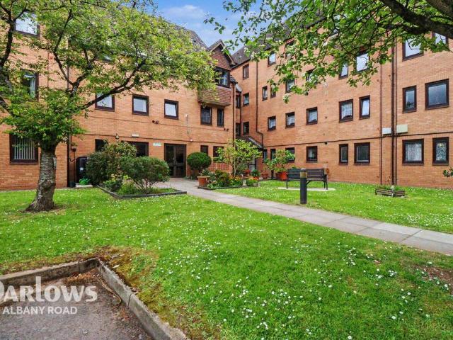 Flat for sale in Plasnewydd, Falcon Lodge