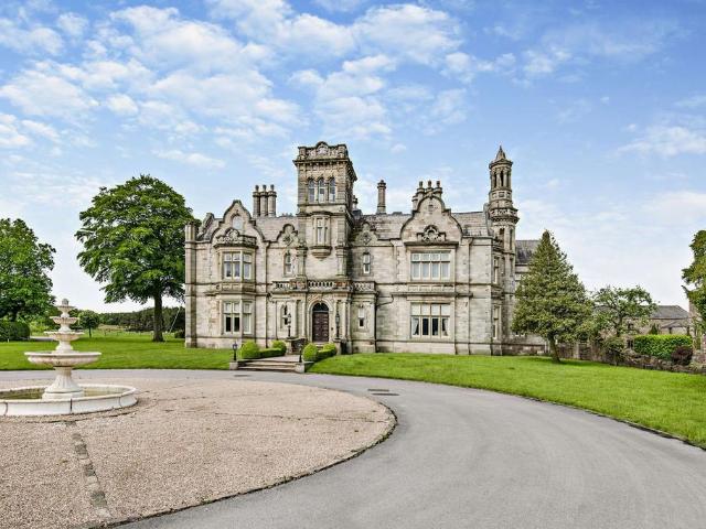 Flat for sale in Shaw Green, Beckwithshaw