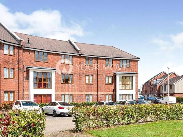 Flat for sale in Priest Down, Hampshire