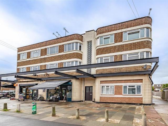 Flat for sale in Prittlewell, Southend-on-Sea