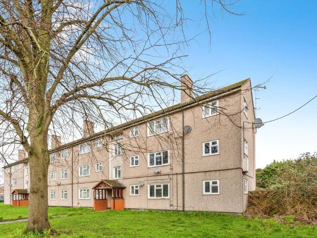 Flat for sale in Rodbourne, Swindon