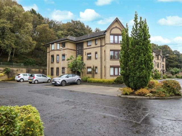 Flat for sale in Hillfoot, Bearsden