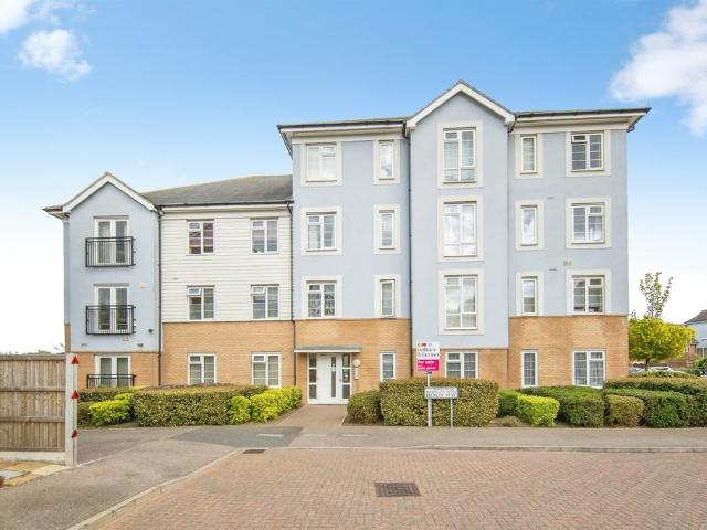 Flat for sale in Upper Dovercourt, Dale Hill