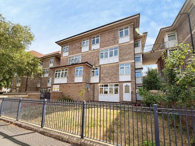 Flat for sale in St Matthew's, Old Wharf