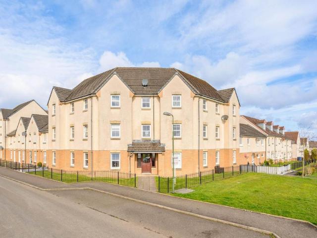 Flat for sale in Bathgate, Scotland