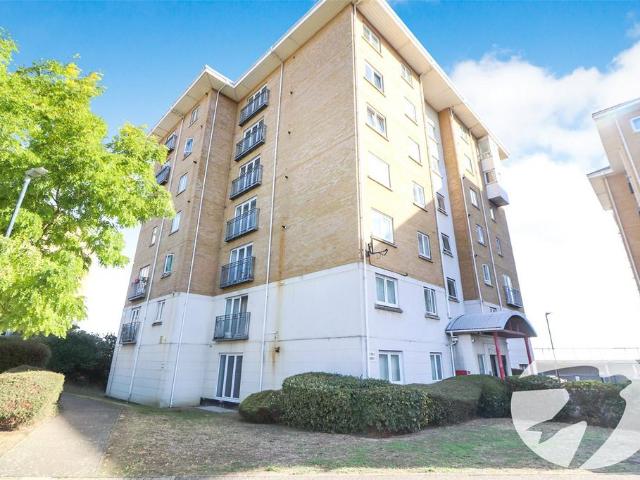 Flat for sale in London Borough of Bexley, Greater London